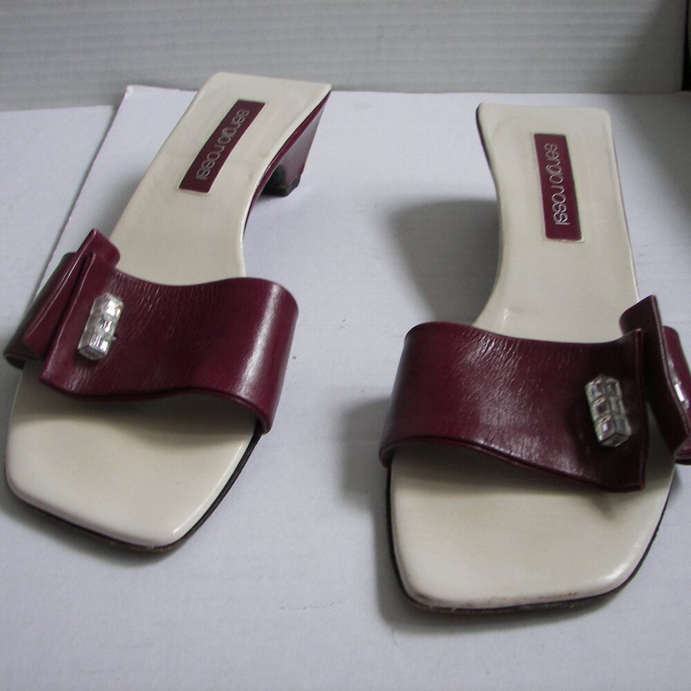 Sergio Rossi peep toe 38 flats - - crimson midsole + strap with lucite adornment